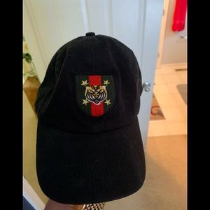 Gucci style strapback hat